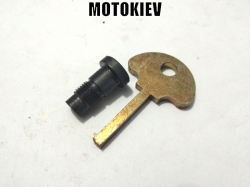 Ключ із гайкою кришки бардачку К-750