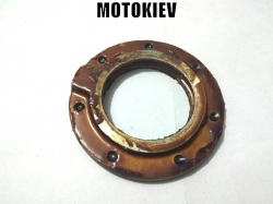 Кріплення комірного сальника мосту